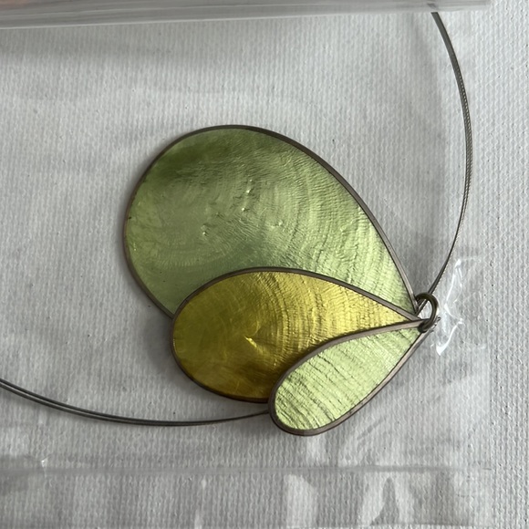 Handmade statement necklace - Picture 3 of 4